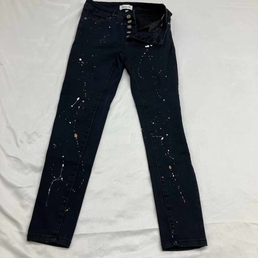 NWTBetween Us Paint Splatter Skinny Jeans Size 7‎  BTS Perfect